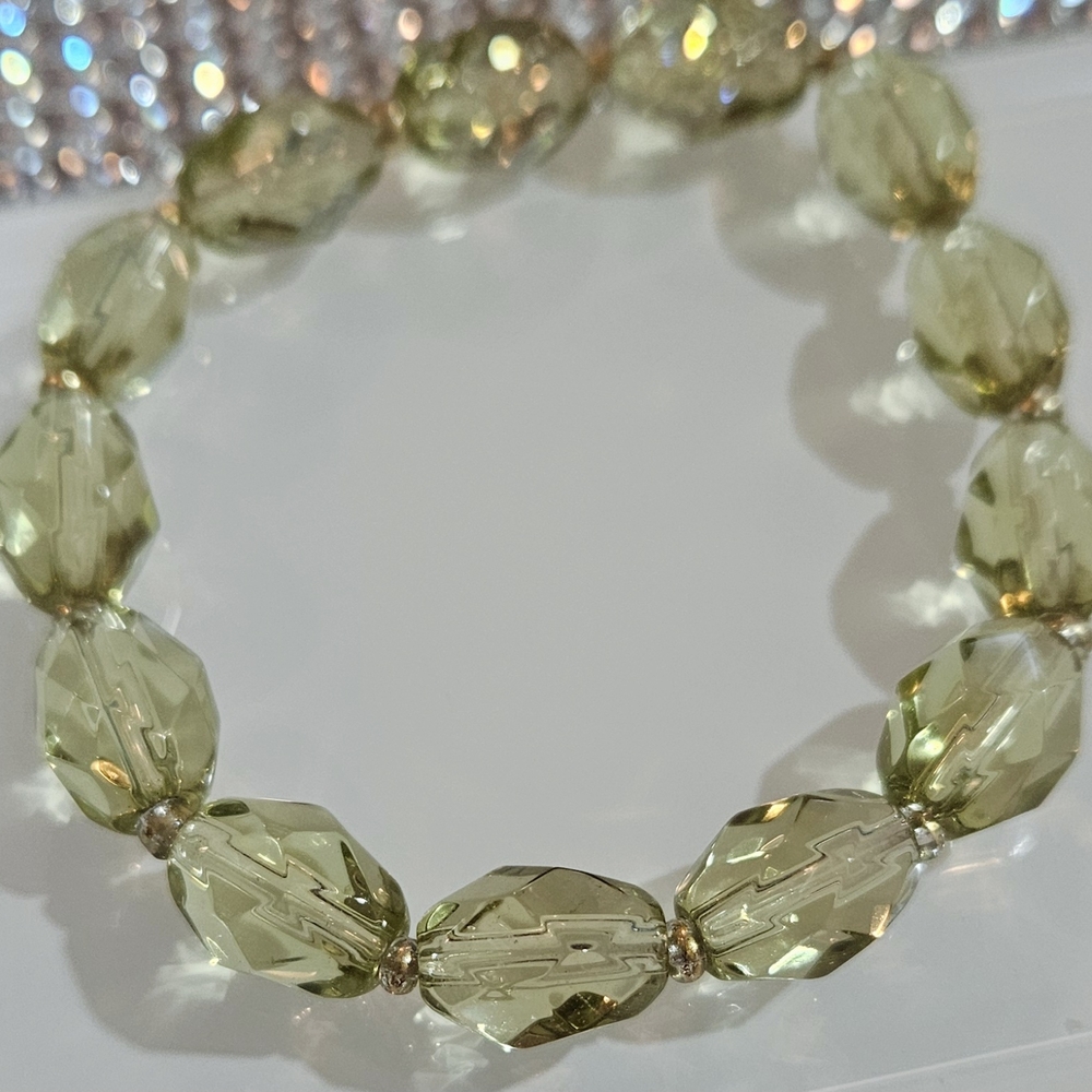 Nordstrom Faceted Light Yellow Green Crystal‎ Beaded Stretch Bracelet NWOT